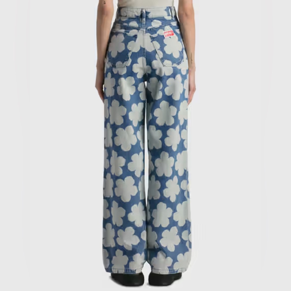 Kenzo
Ayame floral-print wide-leg jeans
25